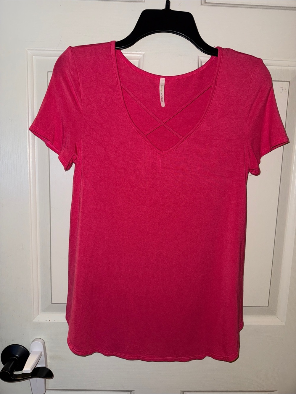 Crisscross V-Neck Short Sleeve Tee - Pink size small. Lime n Chili